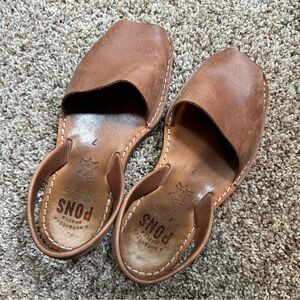 Women’s pons avarcas Spanish sandals. Size 7 (37)